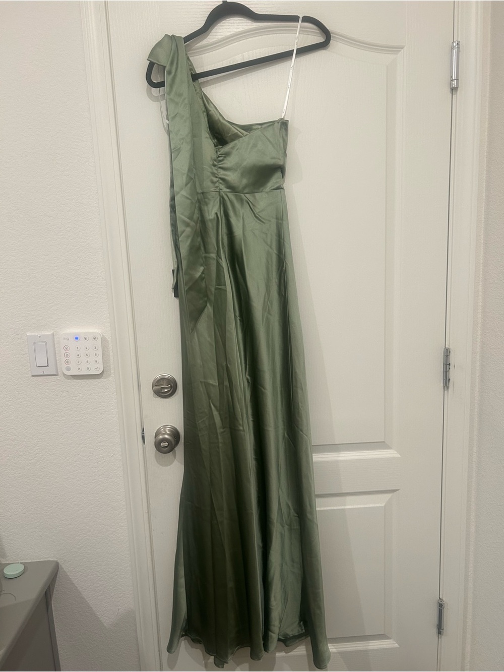 Lulus Lovely Refinement Sage Green Satin Cutout One-Shoulder Maxi Dress Size XS - Picture 6 of 7